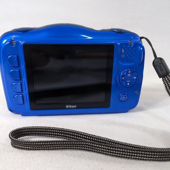 Nikon Coolpix W100 Blue Digital Camera 13.2MP Waterproof 10m Shockproof 1.8m 3X - Picture 3 of 13